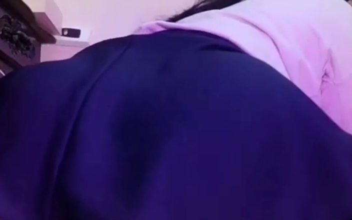 Jilbab69: ¿Puedes satisfacerme?