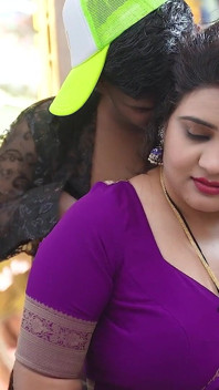 Desi Mallu Bhabhiji knullad av en Stranger Boy Harcore Outdoor & Stairs (hindi Ljud)