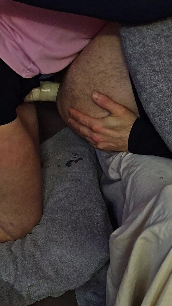 Skowirowi: Eu fodo meu marido em sua bunda fofa