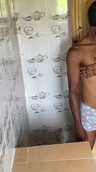 Şef Daddyy ve mutfağımda sikişiyorum