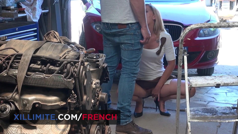 Made In France: Лола Кенді пропонує свою дупу хлопцеві-механіку