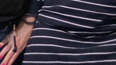 Niki studio: Milfka bez kalhotek dostane prstění kundičky ve veřejné dopravě