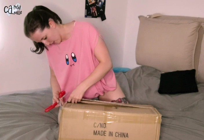 Candy Camille: Boneka seks sohimi unboxing