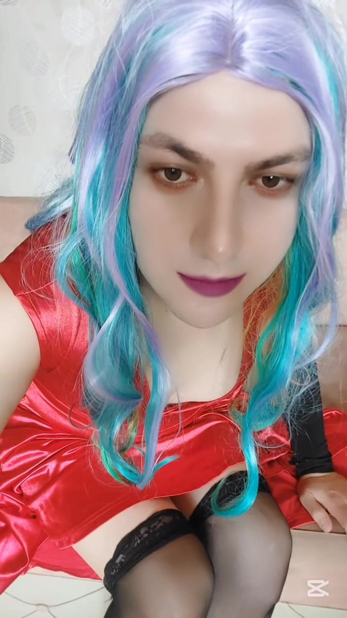 Kitty_Cross: Söt och het: Släpp lös bootylicious charm av en crossdresser