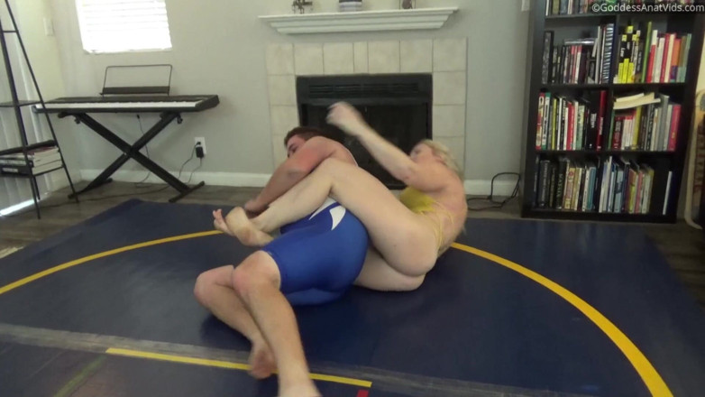 Goddess Anat Official: Anat vs beau, wrestling competitivo con punizione