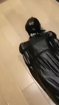 Il corpo avvolto