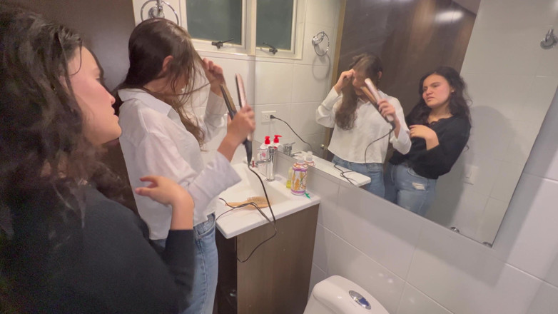 scarlettandc: Mein Make-up-Artist lädt mich ein, heiße dinge zu tun