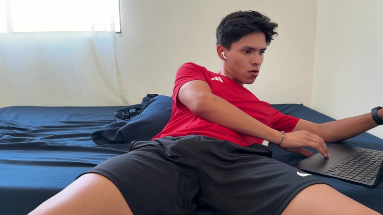 joanraay: Zich aftrekken en veel sperma krijgen