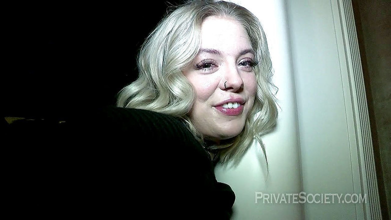 Private Society: 18세 이상 자지를 2020년 1월