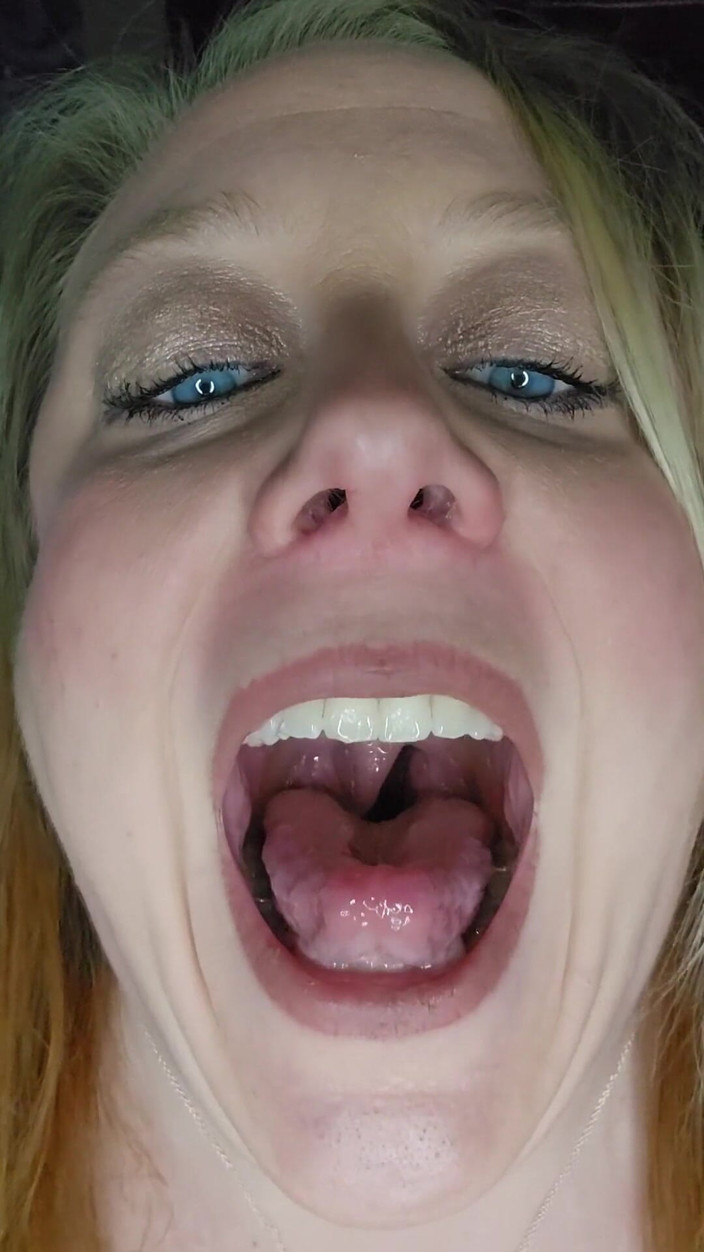 Jenn_sexxii: Scopata in doppia penetrazione fino a quando non viene