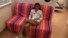 Crispy Teens: Sladká teenagerka dostane kundičku ošukanou nadrženým starším chlápek