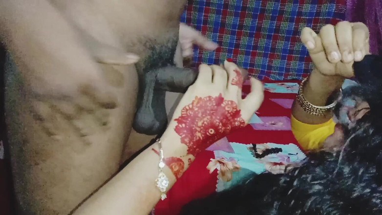 Deshi women: Pasutri baru romantis