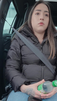 Melanie Dark fumando de calcinha e esguichando no meu carro