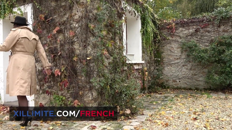 French girls at work: 探偵は肛門性交中にティファニー・レイディを捕まえる