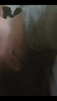 La fidanzata del mio fratellastro mi succhia