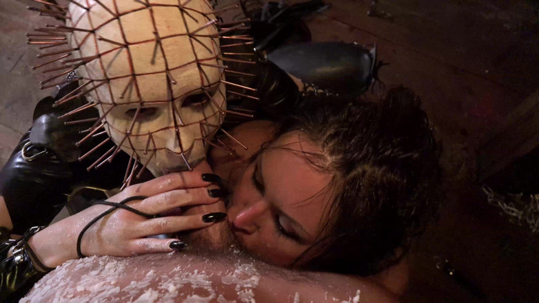 Horror porn: Horror Porn 10: Pinhead