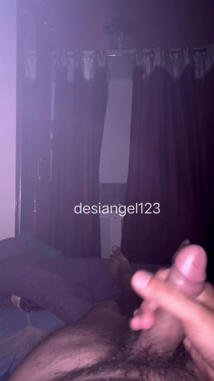 Desiangle: Desi Bhabhi hardcore doggy style a misionářské šukání, konečně dosáhne creampie