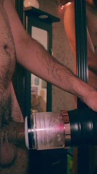 Grande pau sem cortes latino Camilo Brown fodendo fleshlight atirando uma grande carga e comendo seu próprio esperma