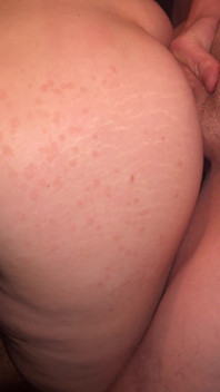 Video Completo - Sorpresa Bollente Dolorosa Attraverso Il Gloryhole - Cliff Media Productions