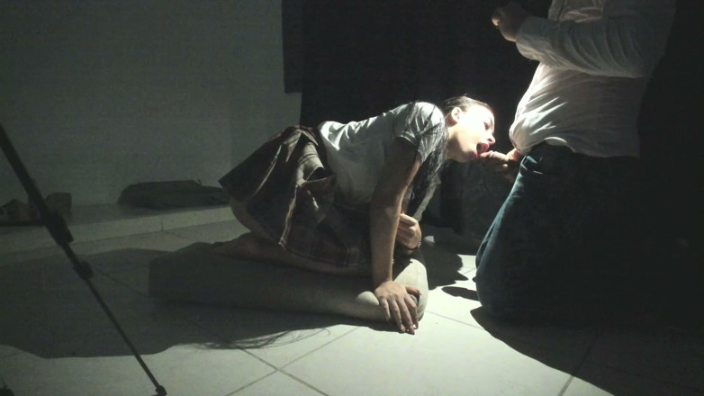 Teen amateur Latinas: Awek sekolah remaja bersetuju untuk memberikan blowjob dan footjob untuk