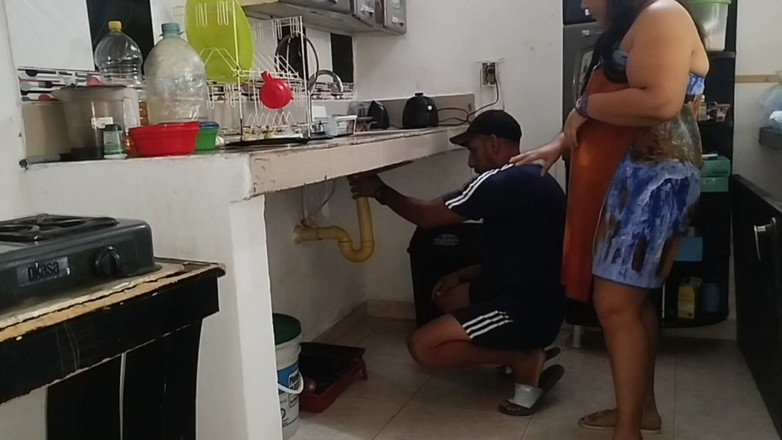 Adribella69: Jiran saya tahu saya melihat abang tirinya, sekarang saya perlu...