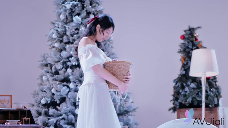 AV Jiali: Jiaxin é a branca de neve com tesão que é fodida pelo...