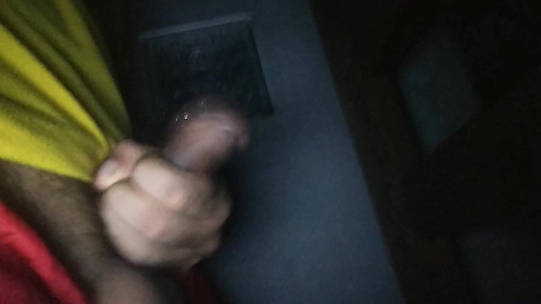 AlexAlejandro13: Venku v noci na verandě