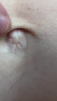 Joi barriga fetiche bellybutton masturbação encorajamento