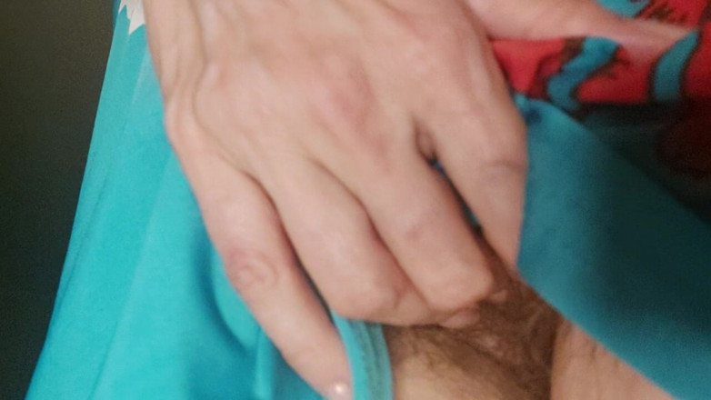 GinnaGg: Playing with the Hair on My Pussy