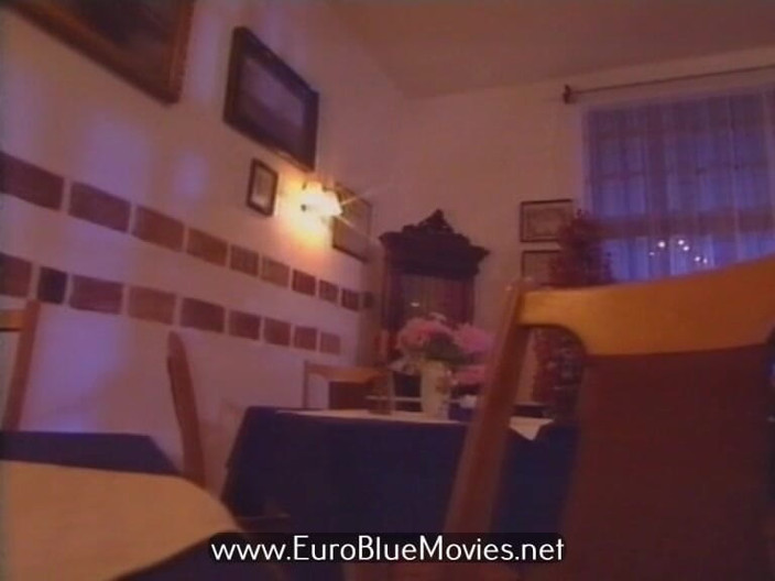 Euro Blue Movies: godphaadar ke lie taaja mans (1995)