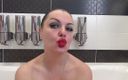 Goddess Misha Goldy: Annusa le labbra, baci, la faccia d&amp;#039;anatra con enormi labbra...