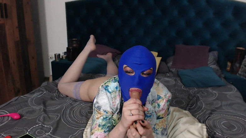 MilfyCalla: Tôi trực tuyến