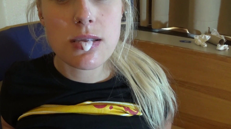 Amateur Homemade Porn: Visul meu s-a împlinit, l-am futut pe Angel Wicky