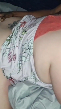 Rabo para cima, novos ângulos naquele boquete da gordinha Lynn