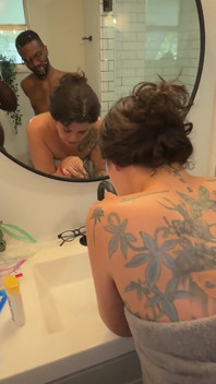 Bastidores !! Psilo Siren e Matt fodem de manhã enquanto escovam os dentes !!