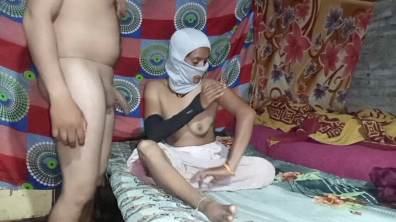 Kumari1996: Futaiul indiencei Desi Virgin Bhabhi este foarte distractiv