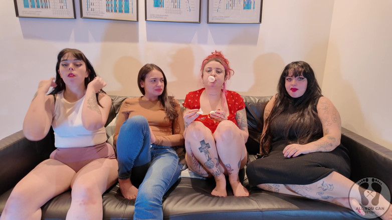 All You Can Fetish: Empat awek lollipop mengunyah ciuman fetish gum