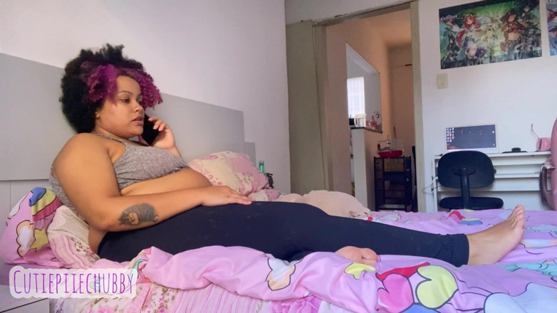 Cutiepiie Chubby: Stepmother Farting to Wake up Stepson Ep 1