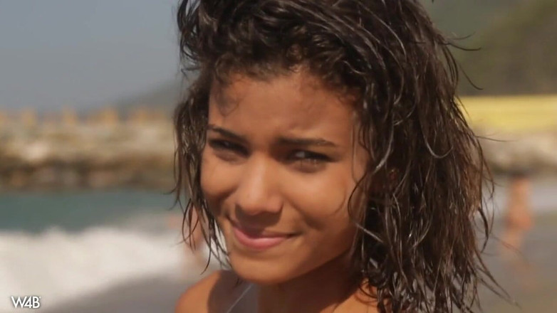 Watch4beauty: Ceccilia의 미니 비키니