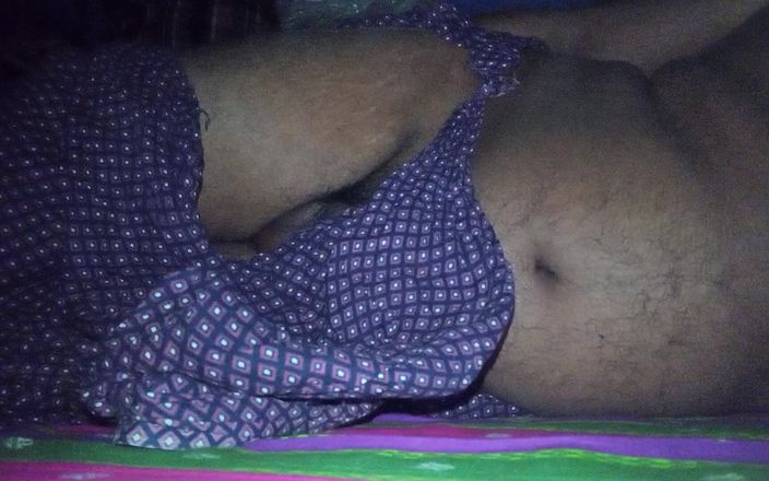 Sweet Indian cock: Desi vesnická sexy bhabhi šukající masáž kundičky