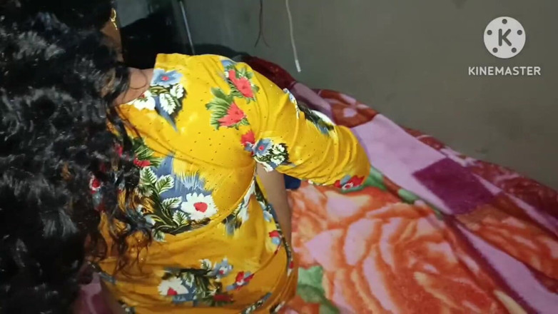 Savita5343: Bố chồng làm cho âm hộ của con dâu ướt át