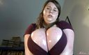 Melonie Kares: Une belle-mère à forte poitrine te fait jouir pour son 4k