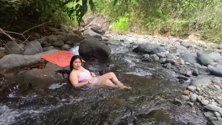 venusandzeus: Im Wald.. Ein Fremder Hat Mir Im Wald Den Arsch...