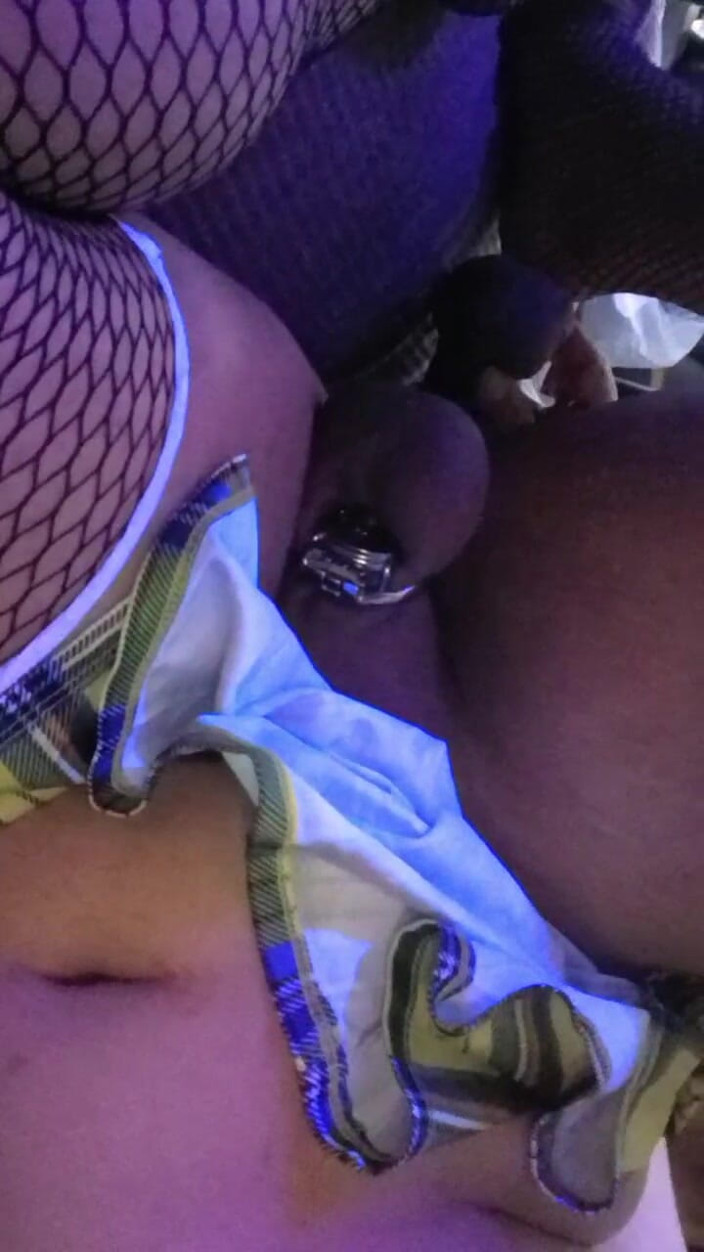 SissysubNver2late: 2 โหลดใน