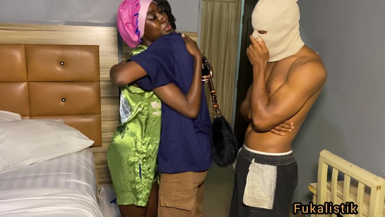 Fukalistik: Negresă sexy africană Genz Soție ascunsă fute gardă de corp...