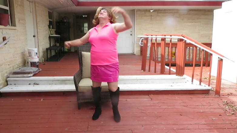 BBW nurse Vicki adventures with friends: Brittney CD modeling her new pink outfit and boots
