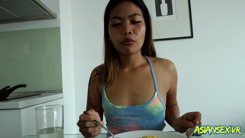 AsianSex: 24 horas com esse sexo ninfomaníaca