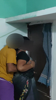 Real Homemade as if to Help, He Has Sex with Stepaunty