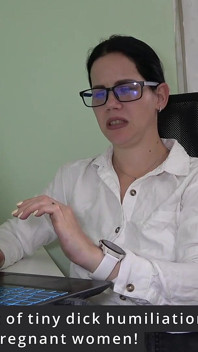 Frumoasa Anna Umilește Pula Mică a Șefului Ei