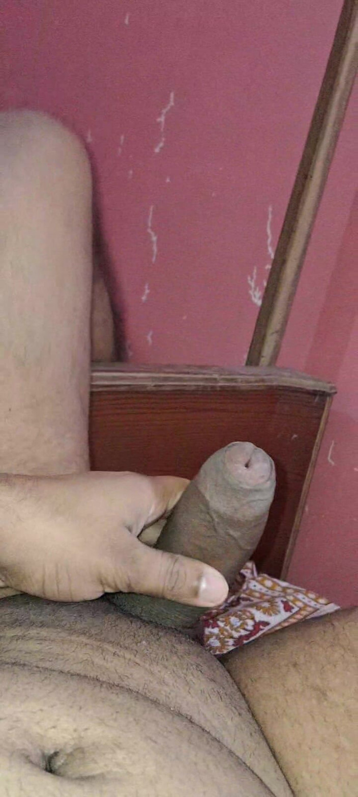 Rajveer Bhumihar: デシ・インディアンの若い少年が自慰行為をしている